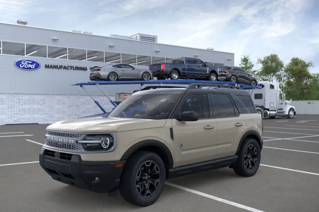 2025 Ford Bronco Sport Outer Banks photo 1