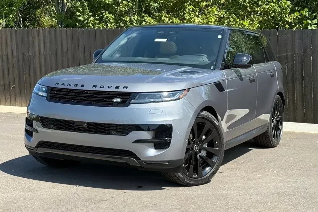 2025 Land Rover Range Rover Sport SE photo 1
