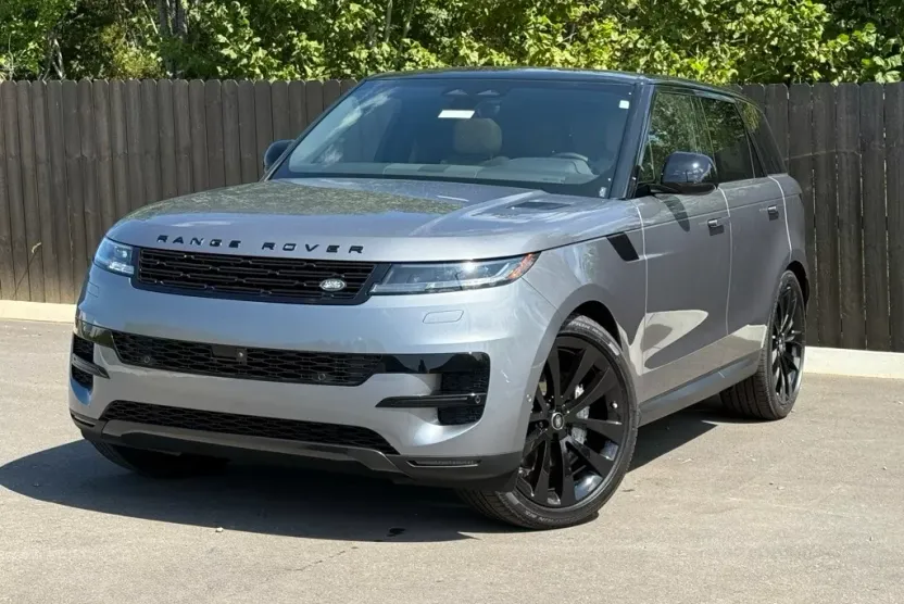 2025 Land Rover Range Rover Sport SE photo 1