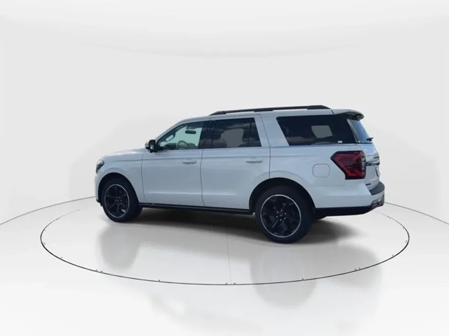 2024 Ford Expedition Limited photo 1