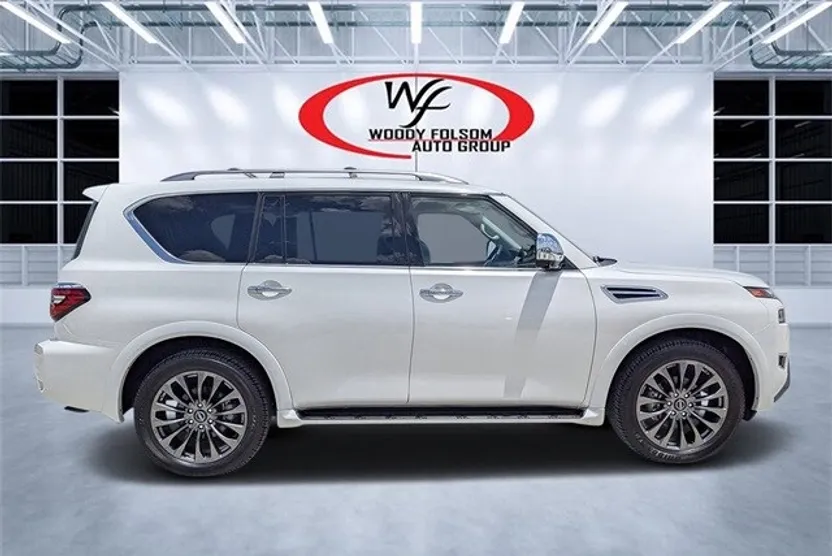 2024 Nissan Armada Platinum photo 1