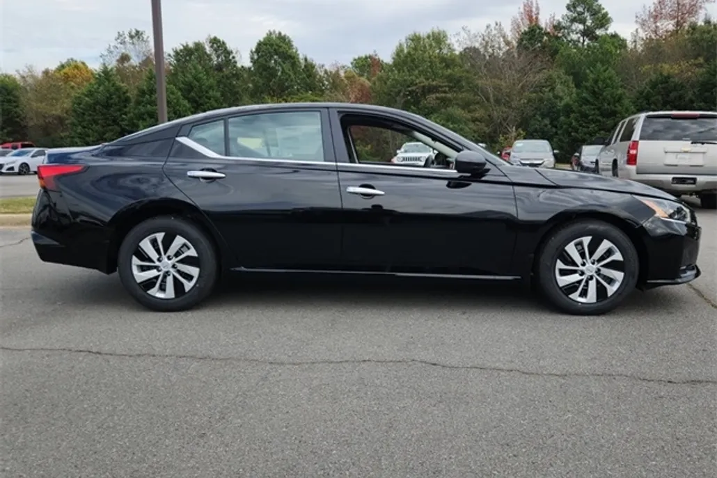 2025 Nissan Altima 2.5 S photo 1