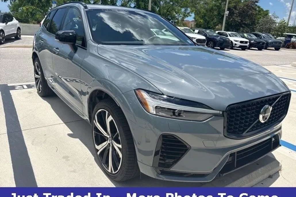 2024 Volvo XC60 Recharge Hybrid Ultimate photo 1