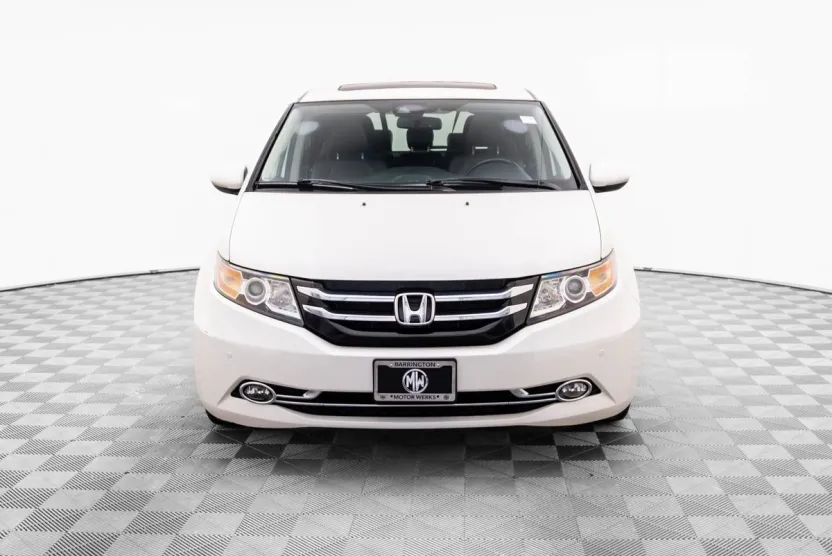 2014 Honda Odyssey Touring Elite photo 1