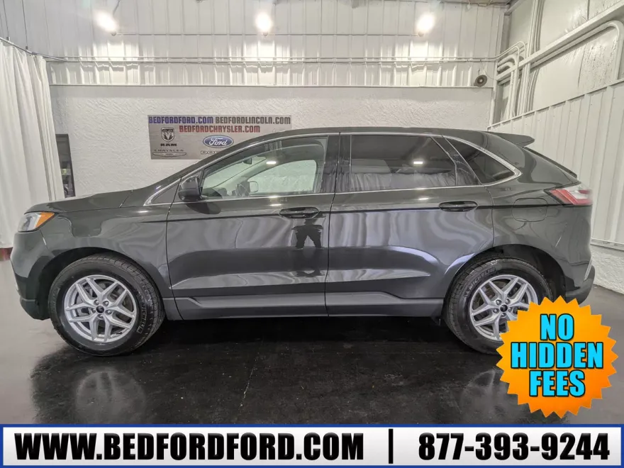 2023 Ford Edge SEL photo 1