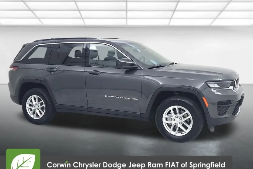 2024 Jeep Grand Cherokee Laredo photo 1