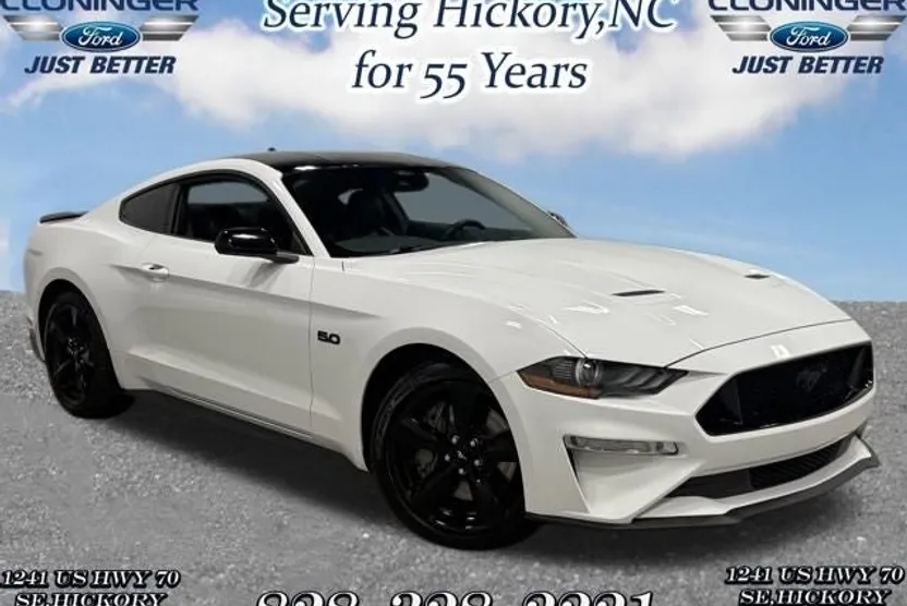 2022 Ford Mustang GT Premium photo 1