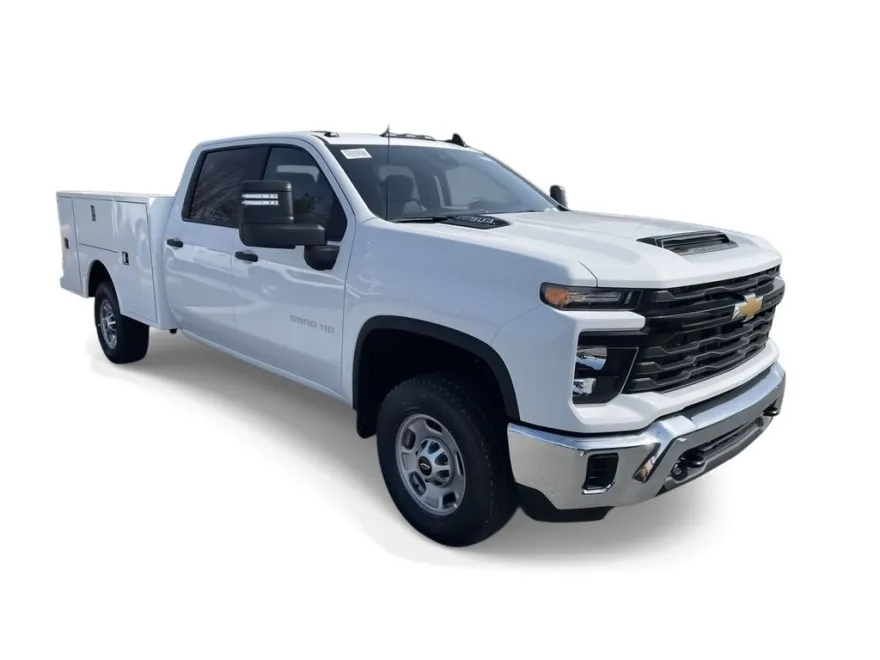 2024 Chevrolet Silverado 2500HD photo 1