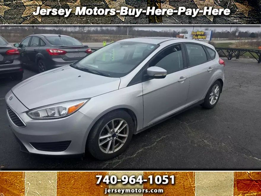 2016 Ford Focus SE photo 1