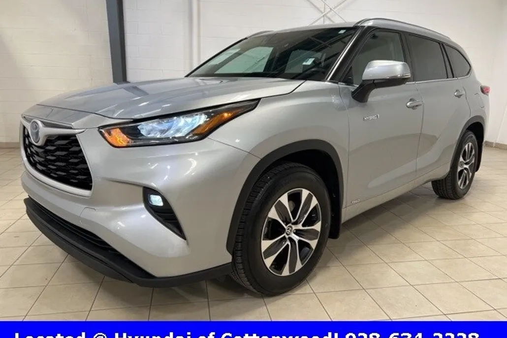 2020 Toyota Highlander Hybrid XLE photo 1