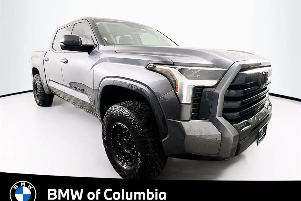 2023 Toyota Tundra SR5 photo 1