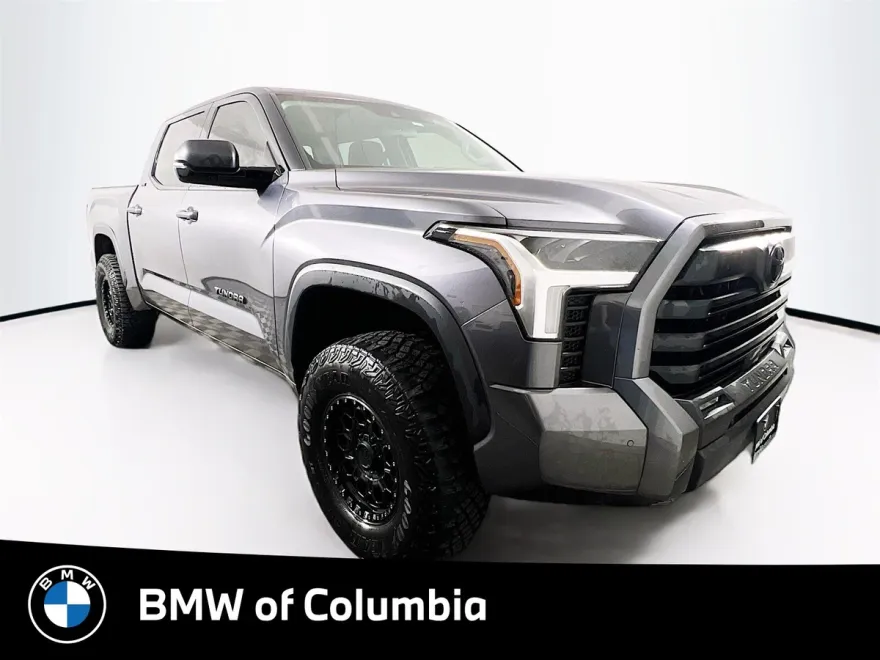2023 Toyota Tundra SR5 photo 1