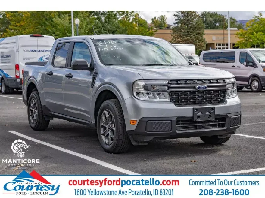 2024 Ford Maverick XLT photo 1