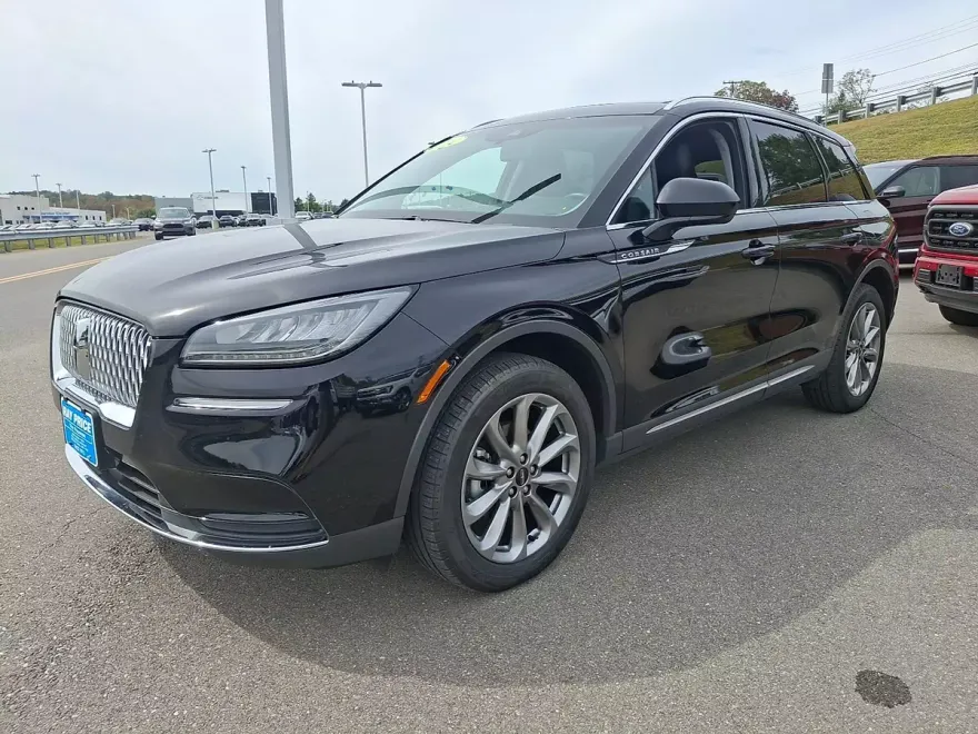 2021 Lincoln Corsair Standard photo 1