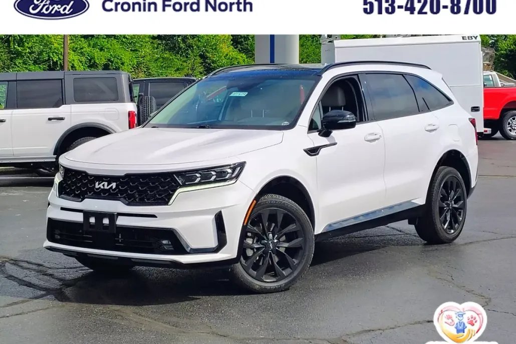 2023 Kia Sorento SX photo 1