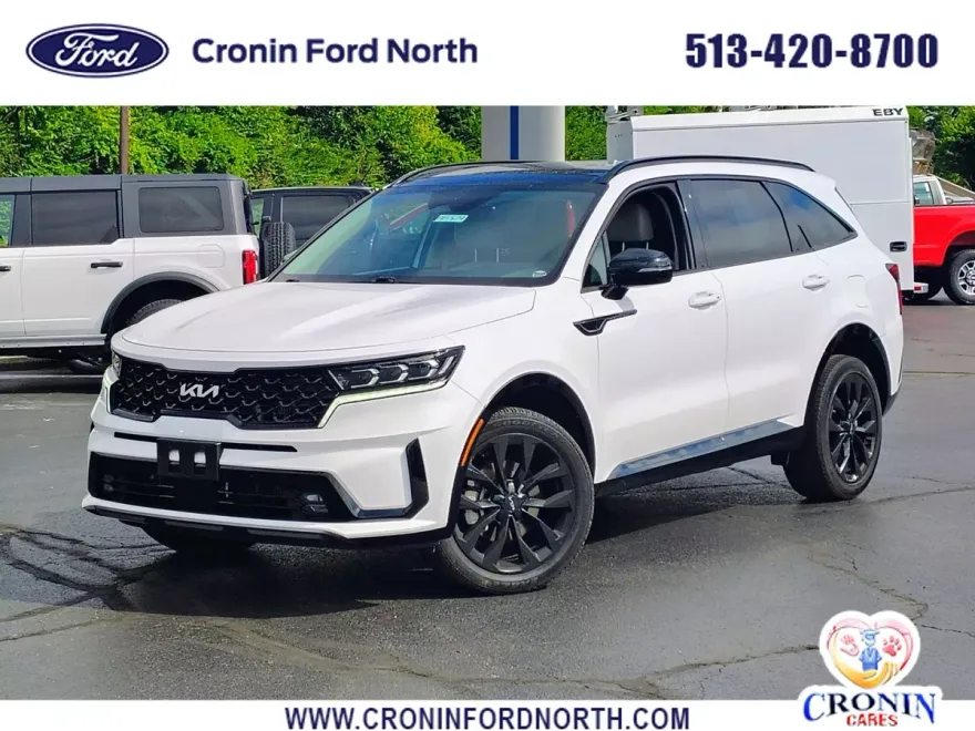 2023 Kia Sorento SX photo 1