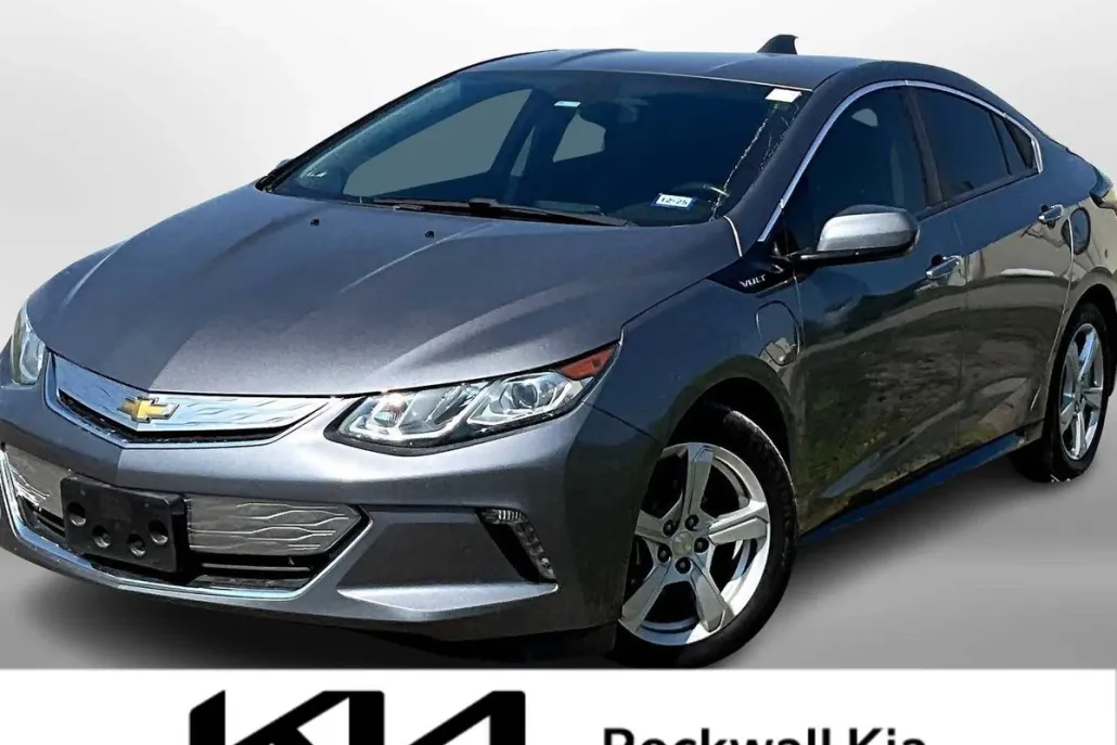 2018 Chevrolet Volt LT photo 1