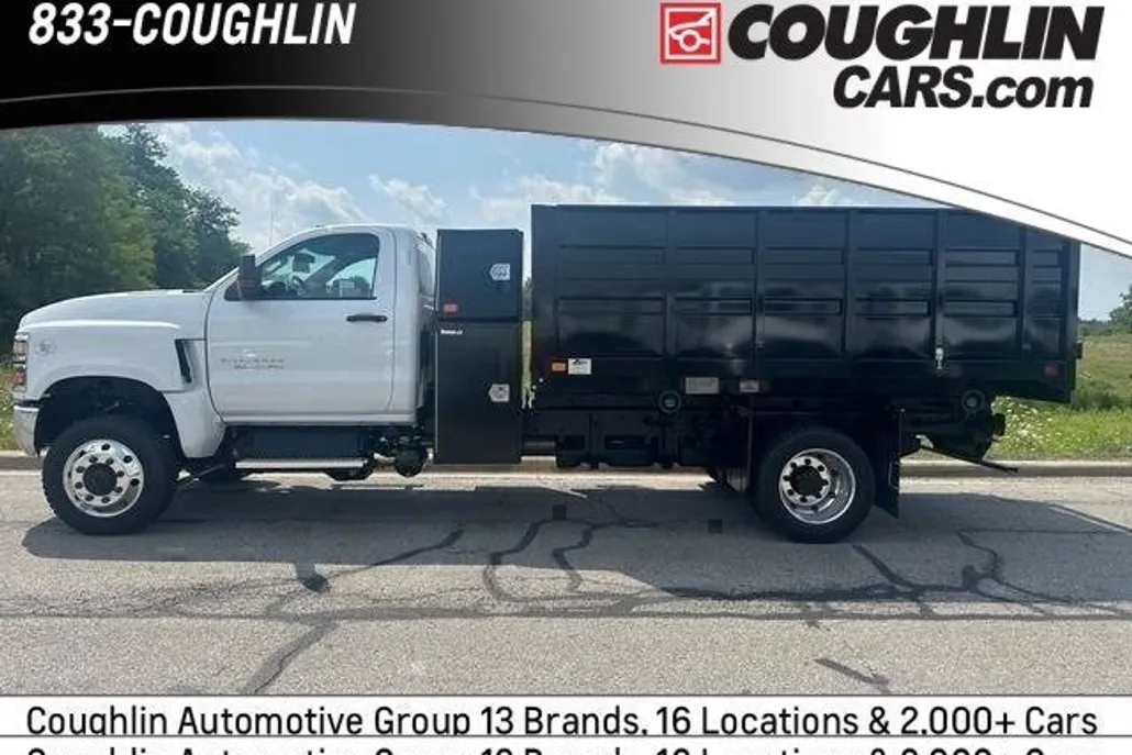 2024 Chevrolet Silverado 5500HD Work Truck photo 1