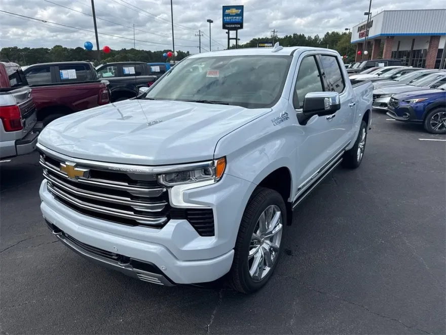 2026 Chevrolet Silverado 1500 High Country photo 1