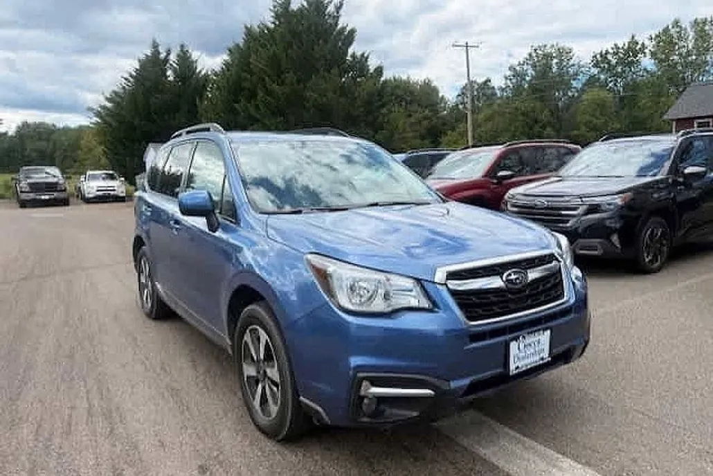 2018 Subaru Forester 2.5i Premium photo 1