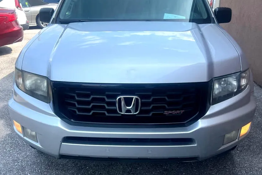 2012 Honda Ridgeline Sport photo 1