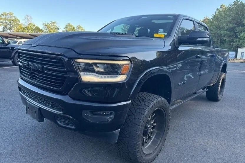 2019 Ram 1500 Laramie photo 1