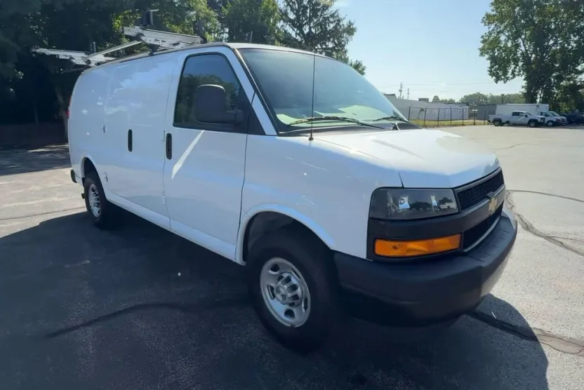 2023 Chevrolet Express Cargo Van 2500 photo 1