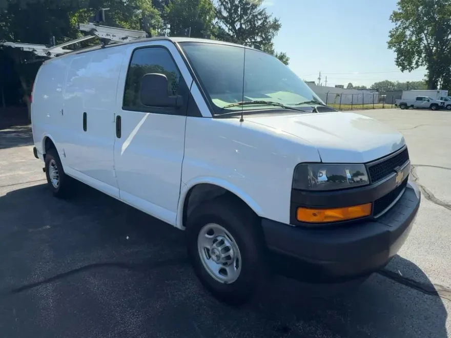 2023 Chevrolet Express Cargo Van 2500 photo 1