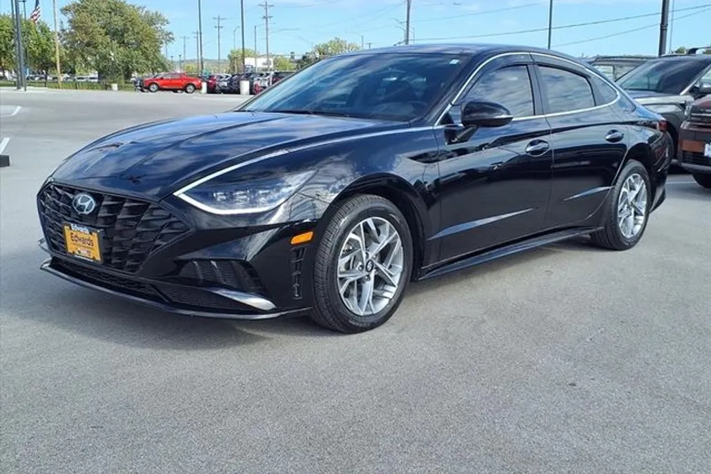 2023 Hyundai Sonata SEL photo 1