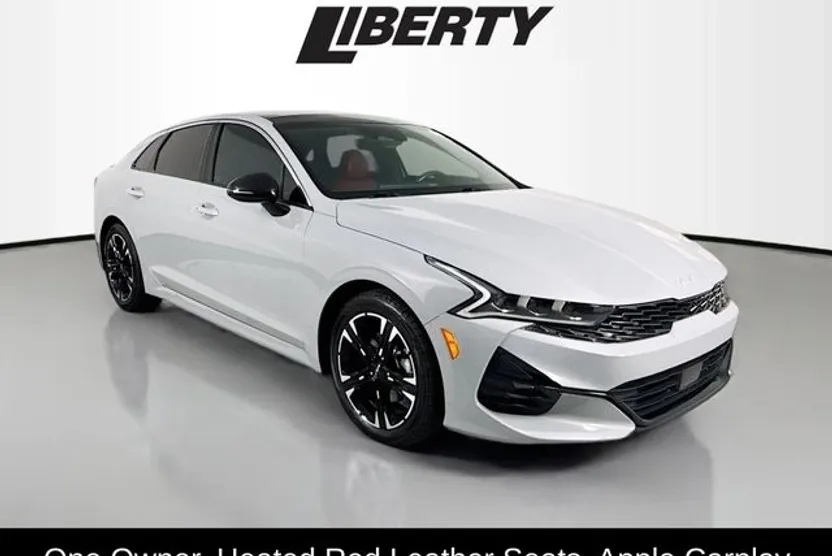 2023 Kia K5 GT-Line photo 1