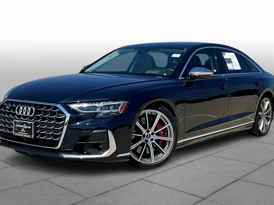 2022 Audi S8 Quattro photo 1