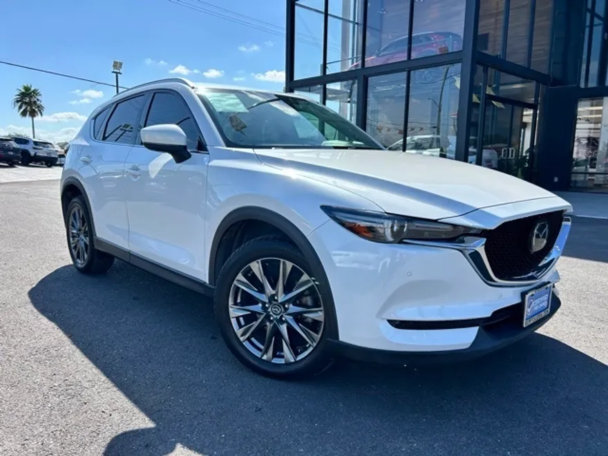 2021 Mazda CX-5 Signature photo 1