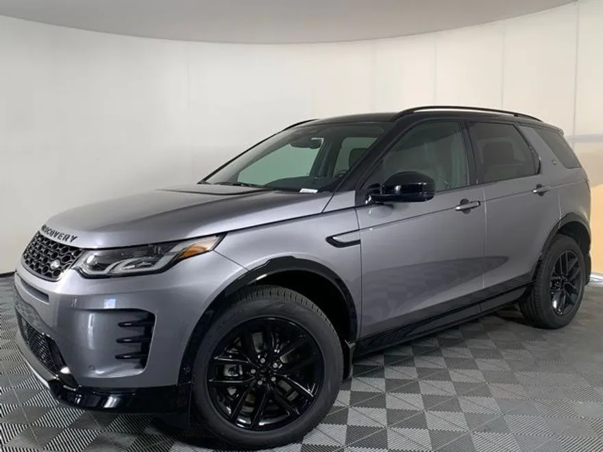 2024 Land Rover Discovery Sport SE photo 1