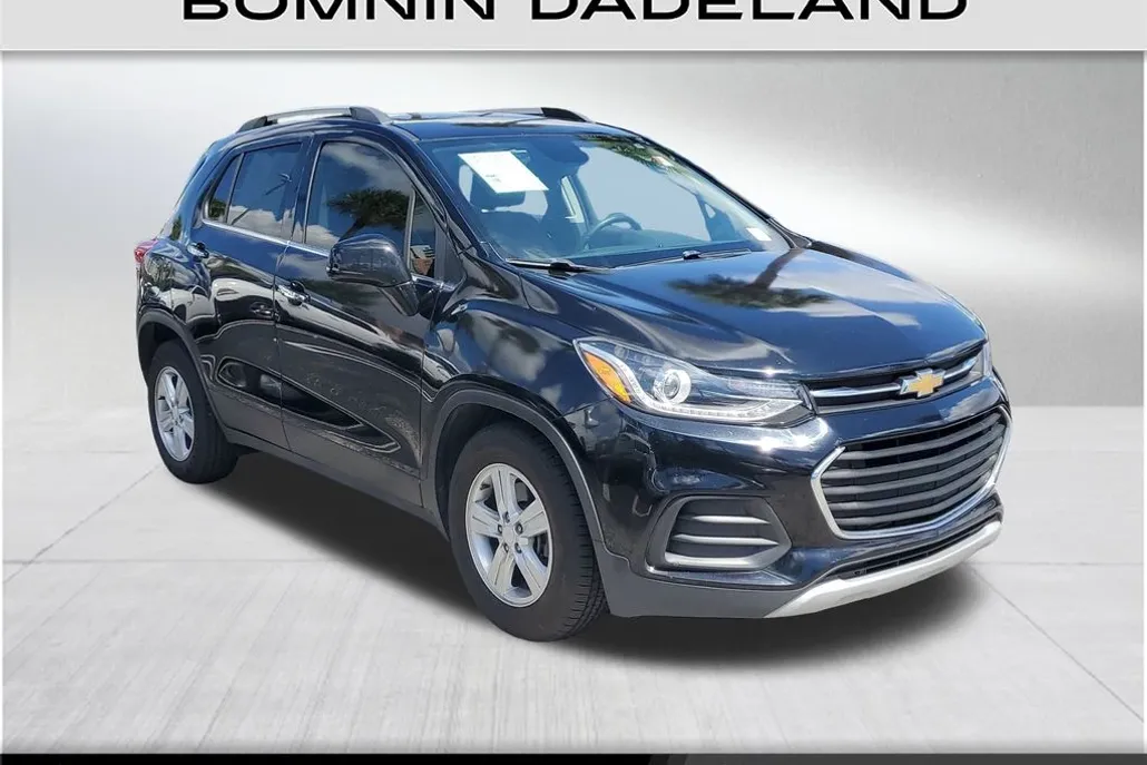 2020 Chevrolet Trax LT photo 1