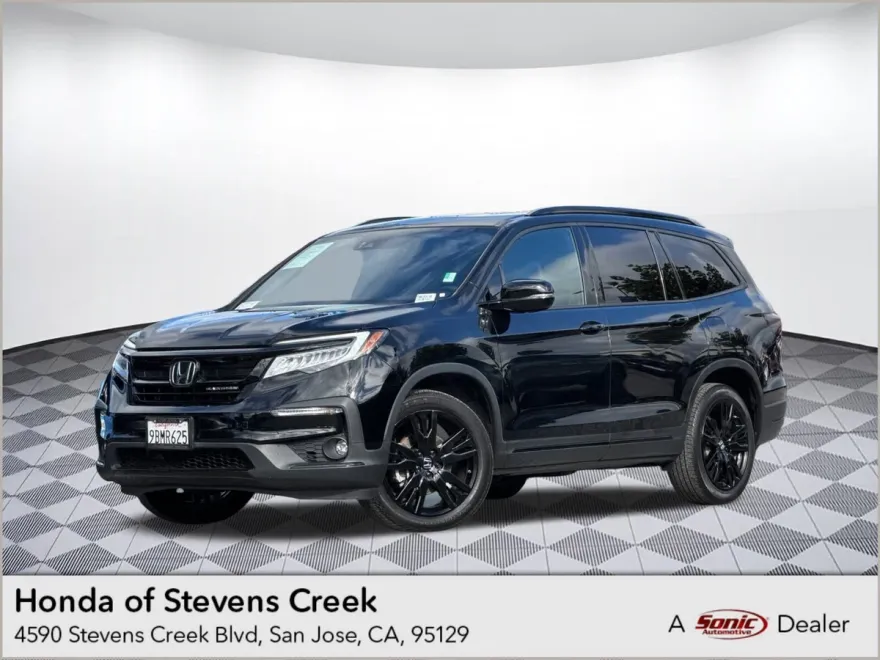 2022 Honda Pilot Black Edition photo 1