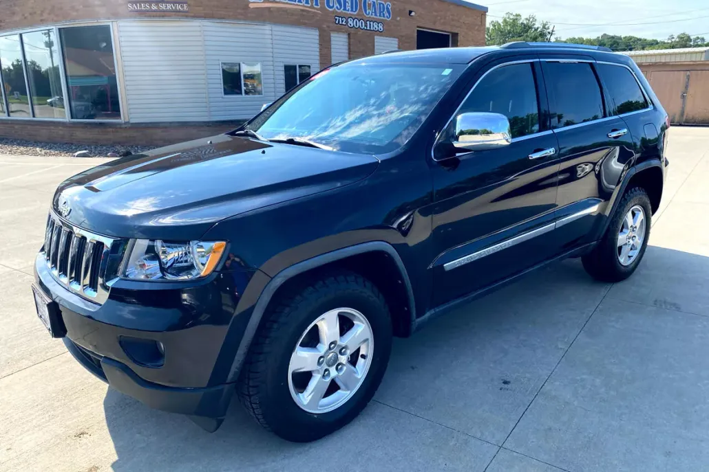 2012 Jeep Grand Cherokee Laredo photo 1