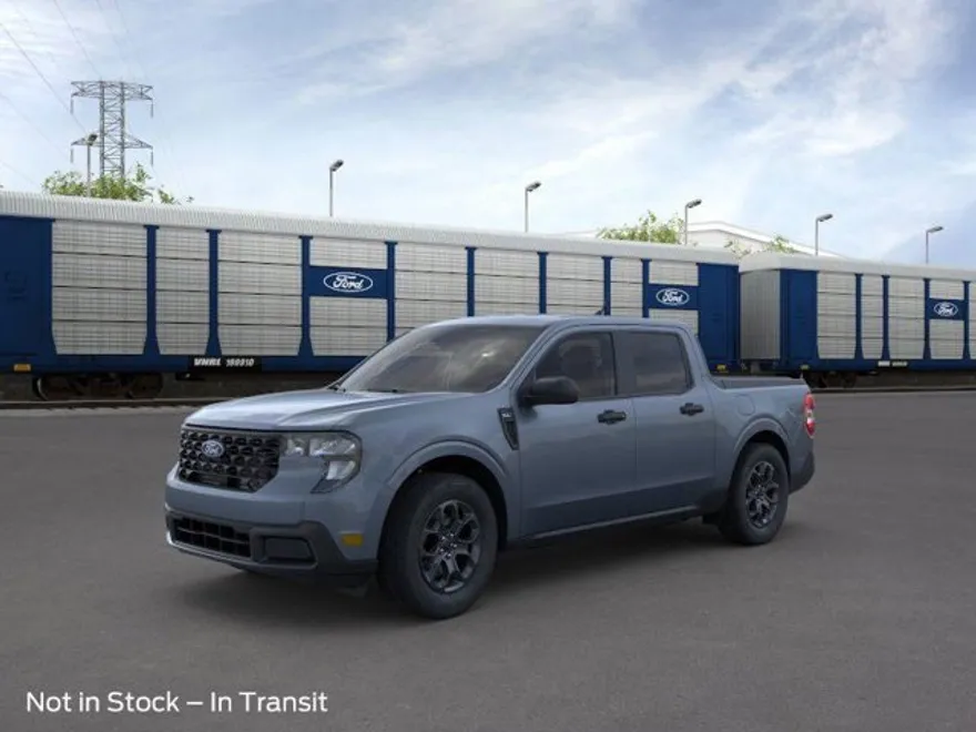 2025 Ford Maverick XLT photo 1