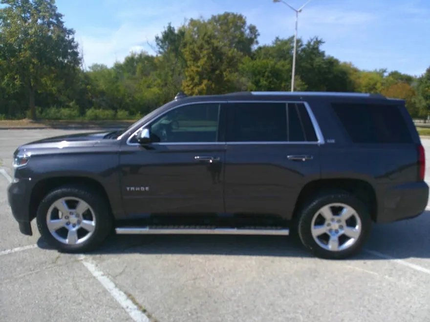 2016 Chevrolet Tahoe LTZ photo 1