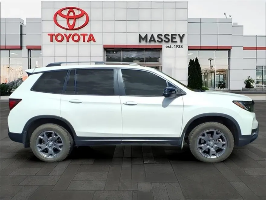 2024 Honda Passport TrailSport photo 1