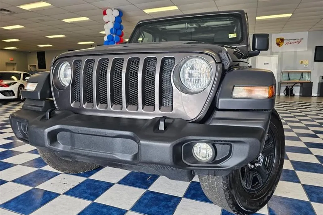 2018 Jeep Wrangler Unlimited Sport photo 1