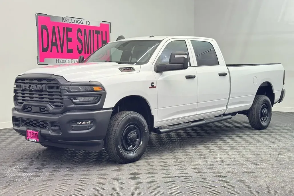 2025 Ram 2500 Tradesman photo 1