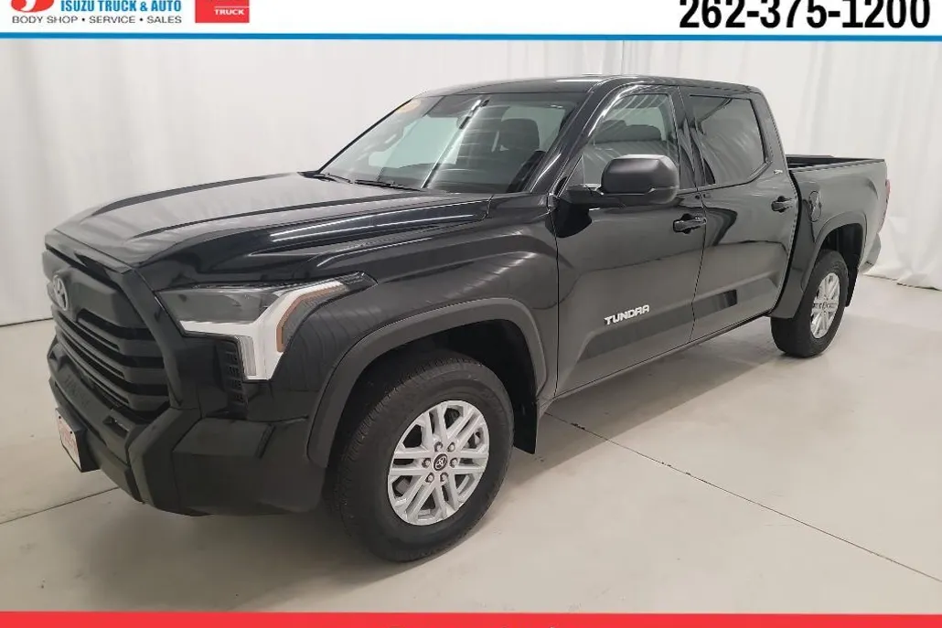 2024 Toyota Tundra SR5 photo 1