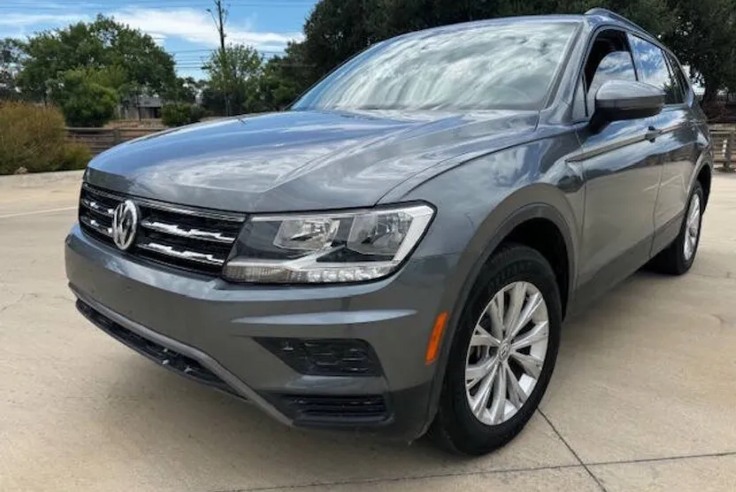 2018 Volkswagen Tiguan S photo 1