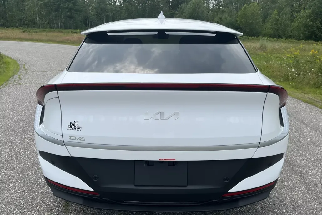 2025 Kia EV6 Light photo 1