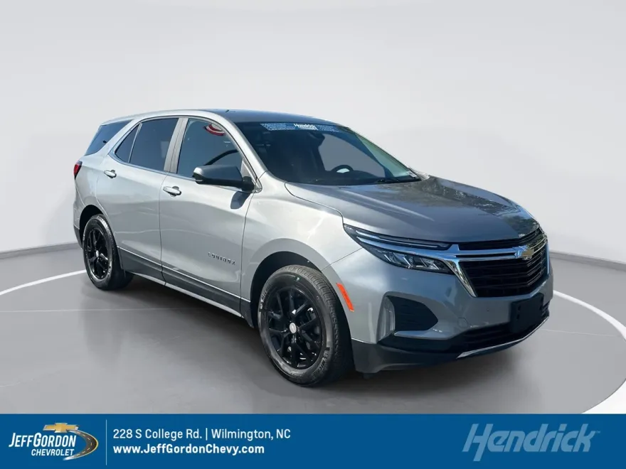 2023 Chevrolet Equinox LT photo 1