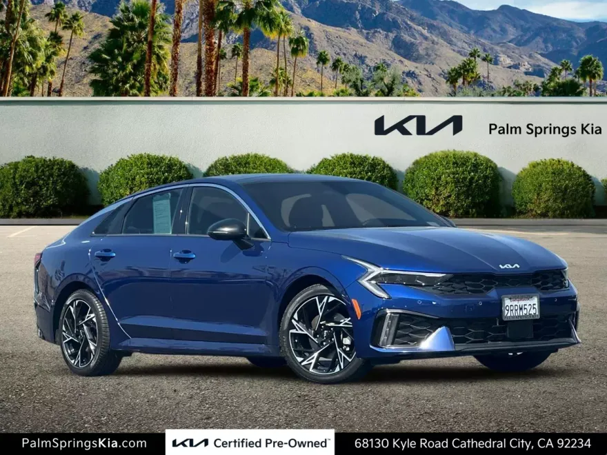 2025 Kia K5 GT-Line photo 1