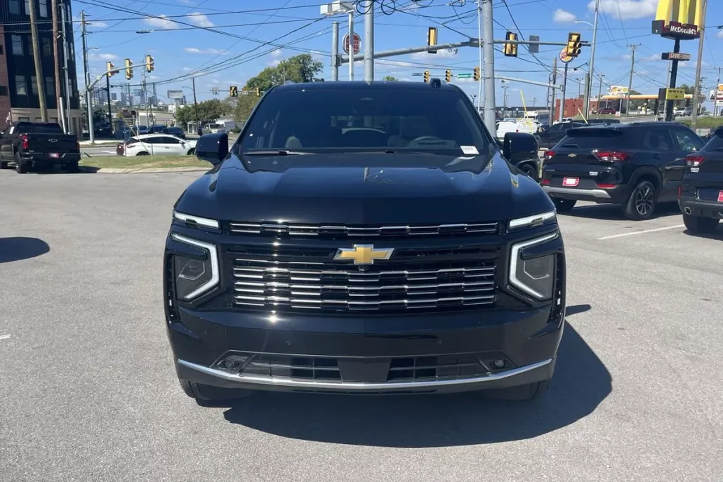 2026 Chevrolet Suburban High Country photo 1