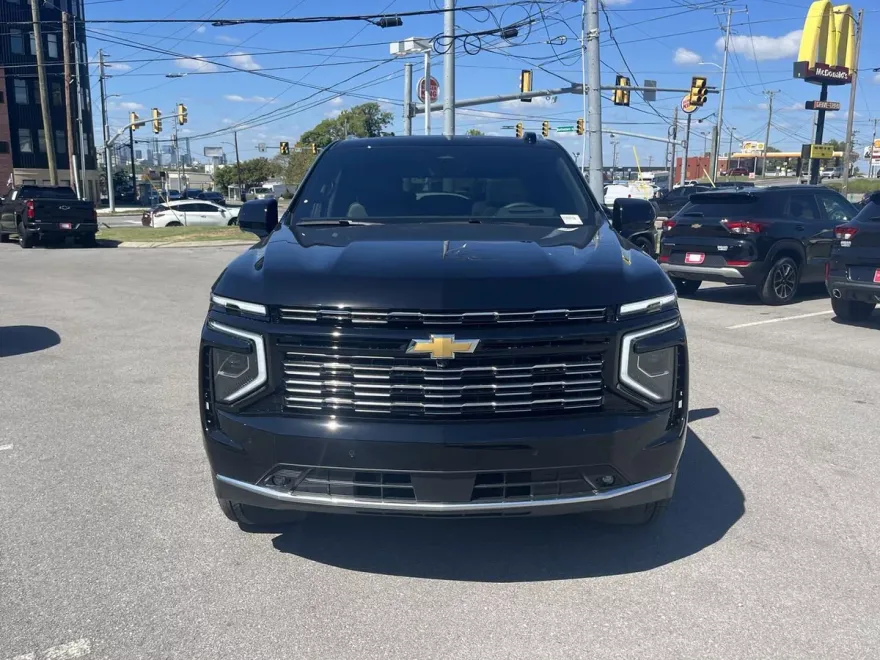 2026 Chevrolet Suburban High Country photo 1
