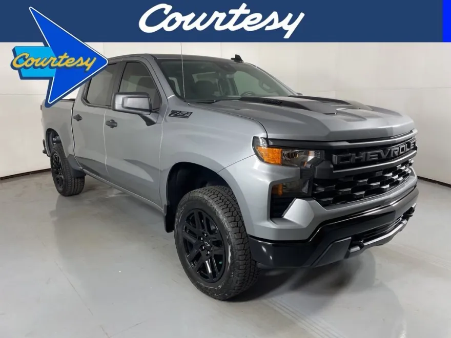 2026 Chevrolet Silverado 1500 Custom Trail Boss photo 1