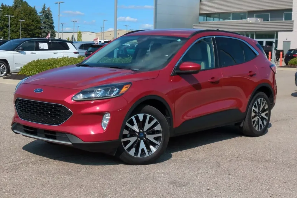 2020 Ford Escape SEL photo 1